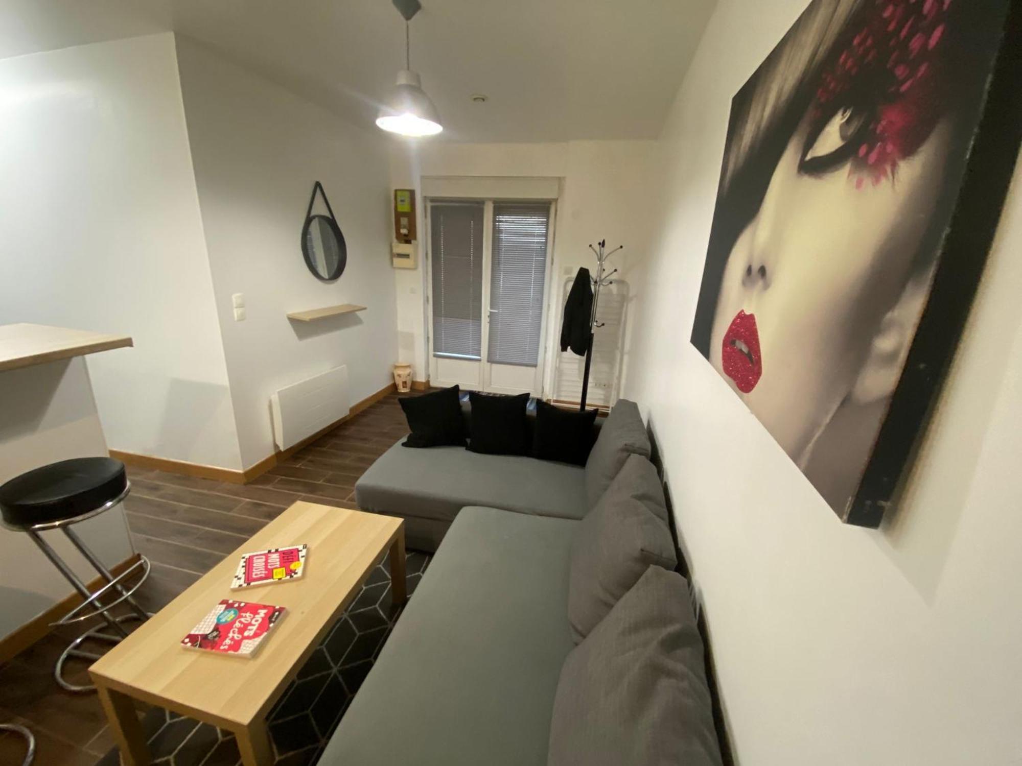 Agreable Appartement In Montmartre パリ エクステリア 写真